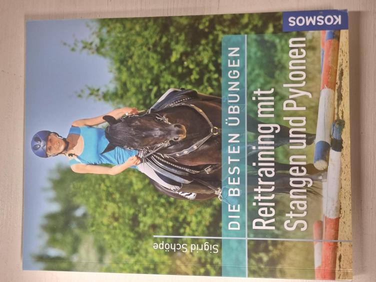 Secondhand-Artikel | Reittraining mit Stangen und Pylonen