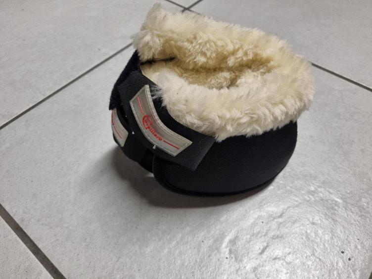 Secondhand-Artikel | Hufglocken mit Kunstfell Gr. L (Neu)