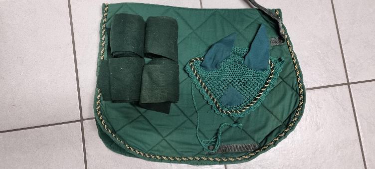 Secondhand-Artikel | Set Schabracke, Ohrengarn, Bandagen