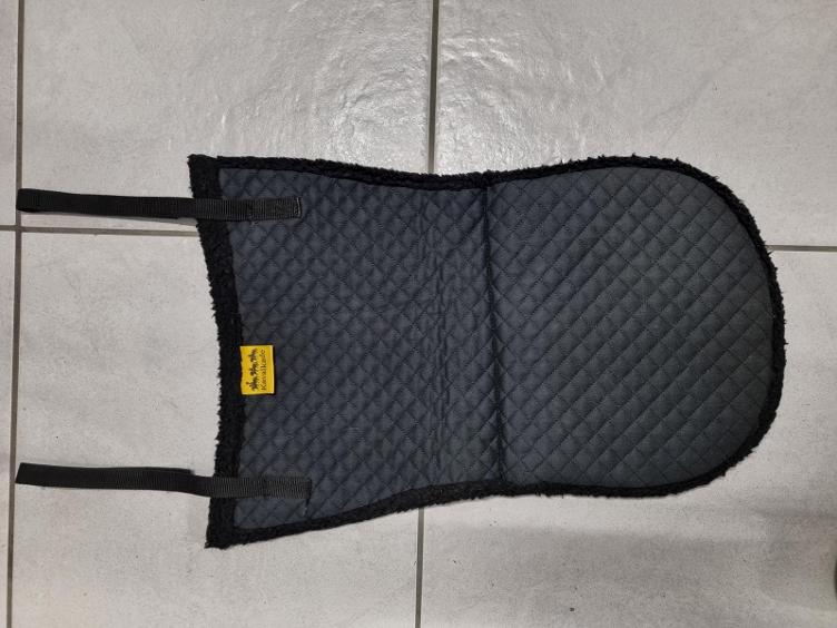 Secondhand-Artikel | Sattelkissen hinten erhöht