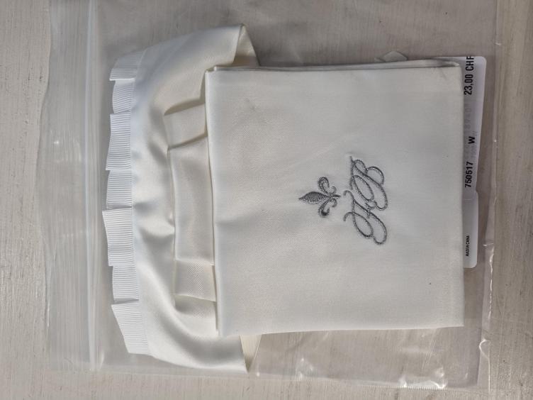 Secondhand-Artikel | Plastron (Neu)