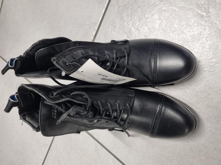 Secondhand-Artikel | Stiefelette Gr. 39 (Neu)
