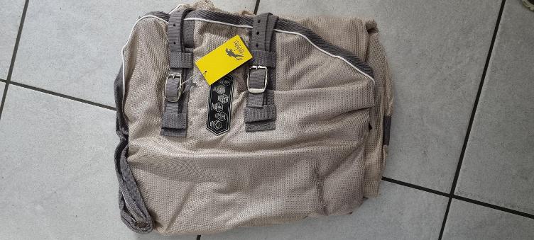 Secondhand-Artikel | Fliegendecke mit Halsteil 135 cm (Neu)