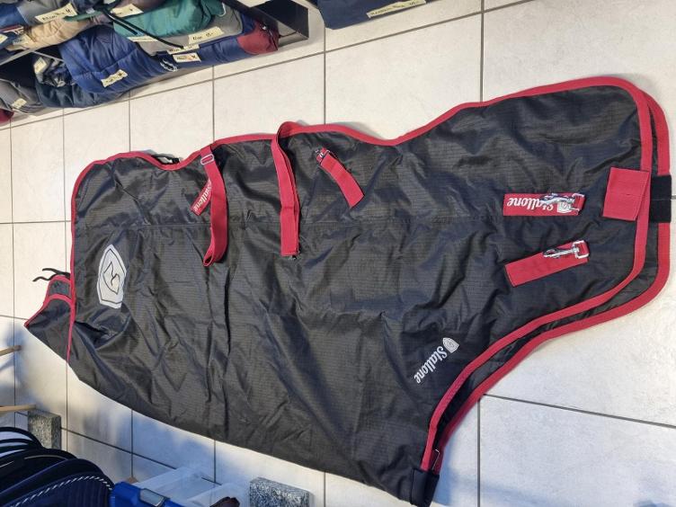 Secondhand-Artikel | Winterdecke 200g 165cm (Neu)