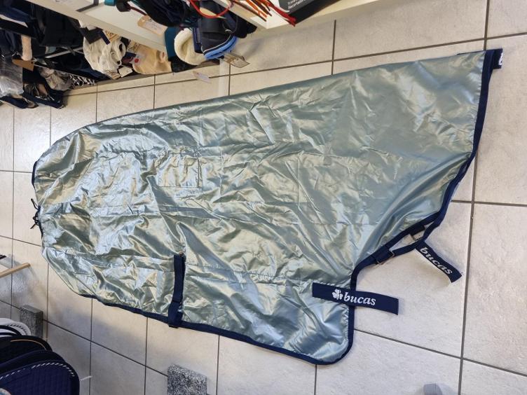 Secondhand-Artikel | Regendecke `Rain Protector` Gr. M