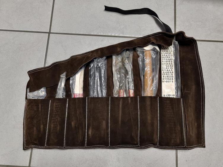 Secondhand-Artikel | Hufbeschlag-Garnitur im Lederetui (Neu)