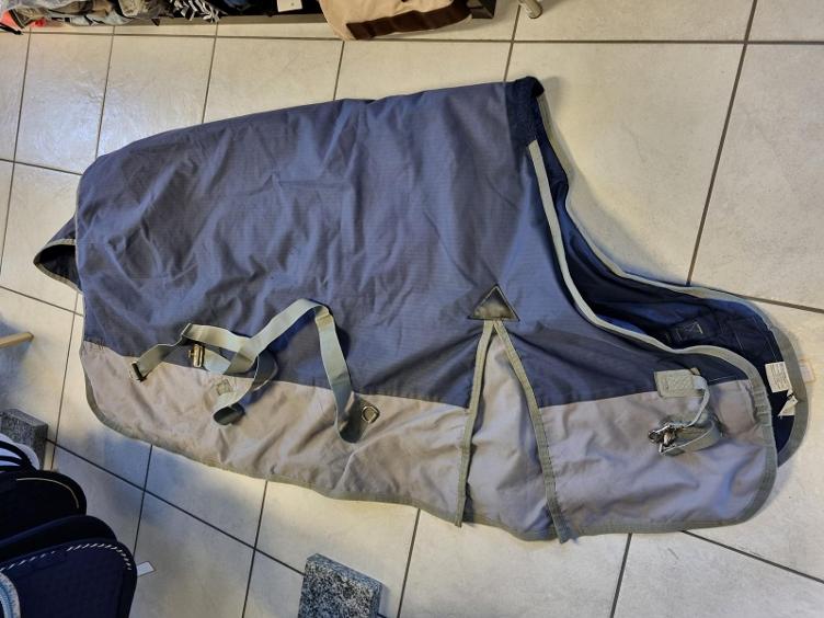 Secondhand-Artikel | Winterdecke ca. 200g 140cm