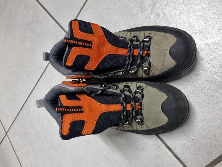 Secondhand-Artikel | Stallschuhe Gr. 39 (klein!)