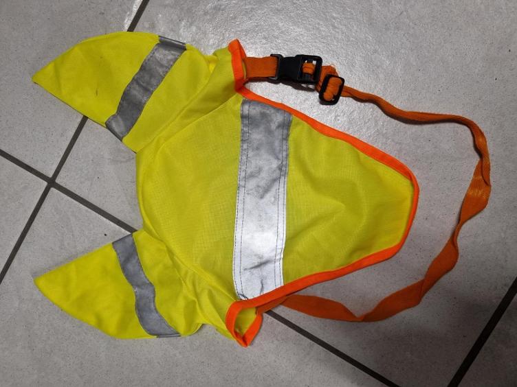 Secondhand-Artikel | Leucht-Ohrengarn