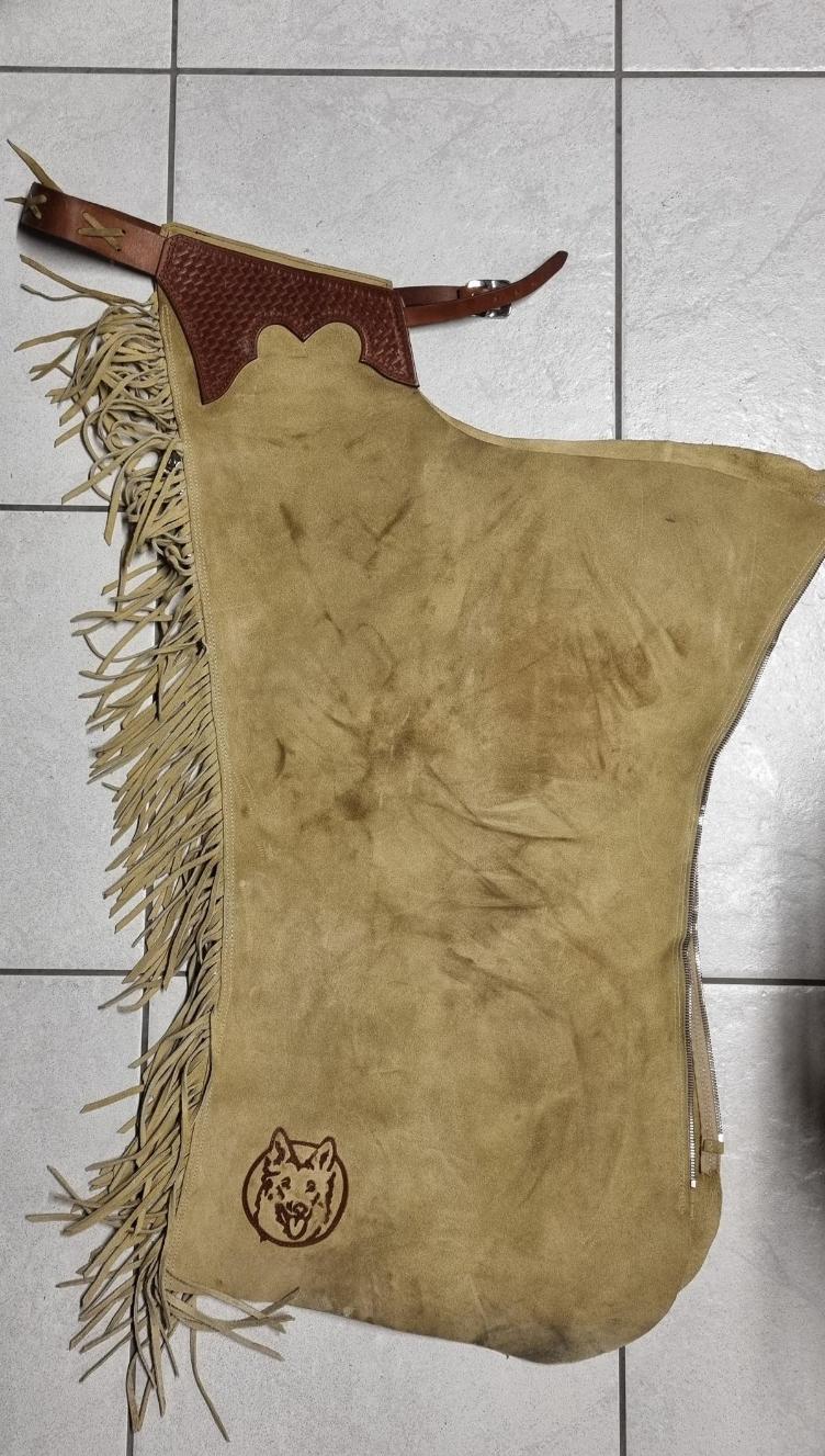 Secondhand-Artikel | Wildlederchaps mit Fransen Handarbeit