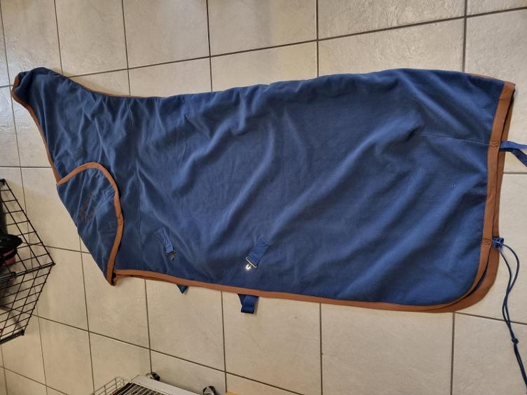 Secondhand-Artikel | Abschwitzdecke mit Hals 145cm