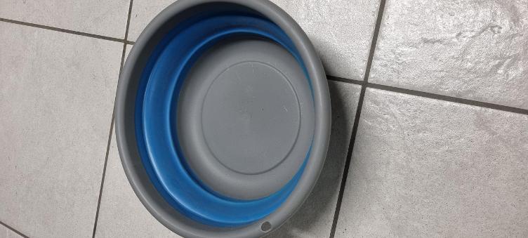 Secondhand-Artikel | Faltbare Futter/Wasserschale 30cm