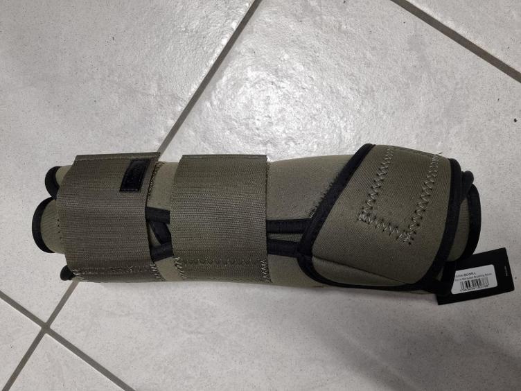 Secondhand-Artikel | Fesselkopfgamaschen Gr. L (Neu)