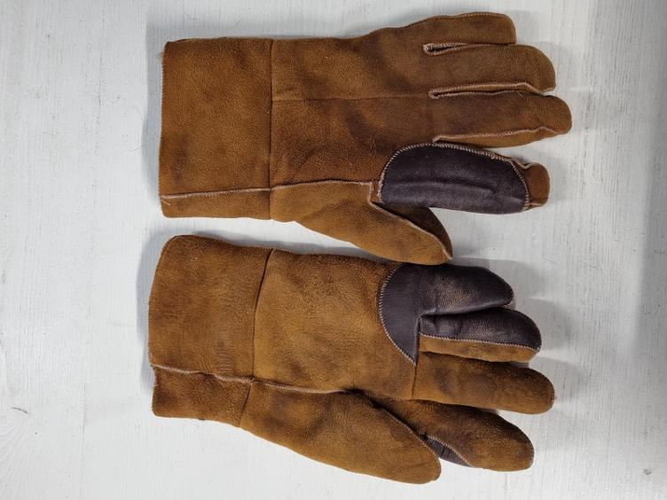 Secondhand-Artikel | Lederhandschuhe mit Fellfutter ca. Gr. 7-7.5