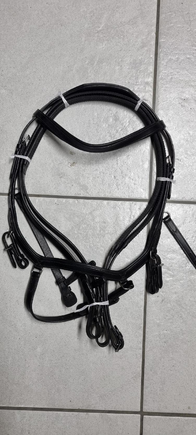 Secondhand-Artikel | Anatomischer Zaum inkl. Gummizügel (Neu)