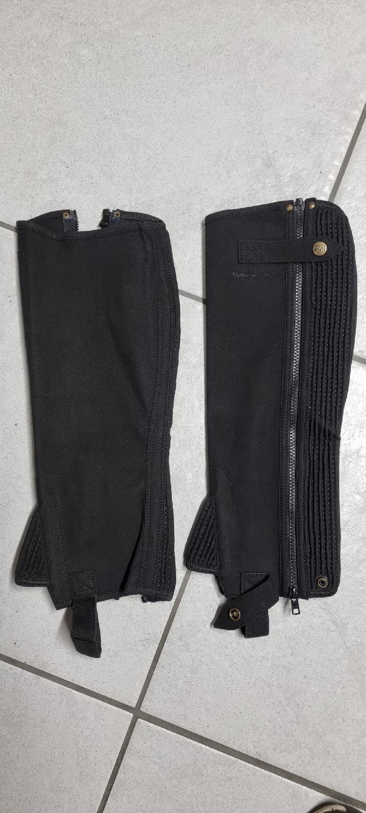 Neuware | Mini-Chaps `Amara`