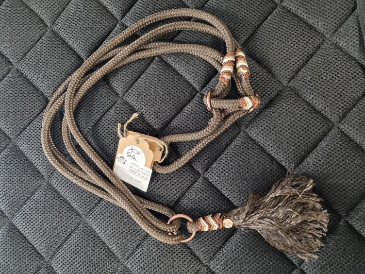 Handarbeit | Halsring verstellbar Gr. Cob - KB